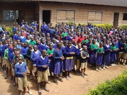 ルワ村キライ小学校